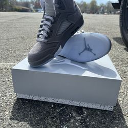 Jordan 5s (Wolf Grey)