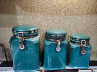 Canister