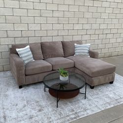 *Free Delivery* Costco Sectional w/ Reversible Chaise