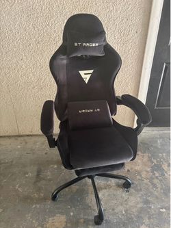 Brand New Gaming Chair. Fully built