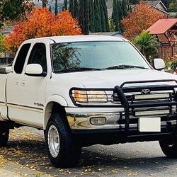 2002 Toyota Tundra 4 WD Clean Title