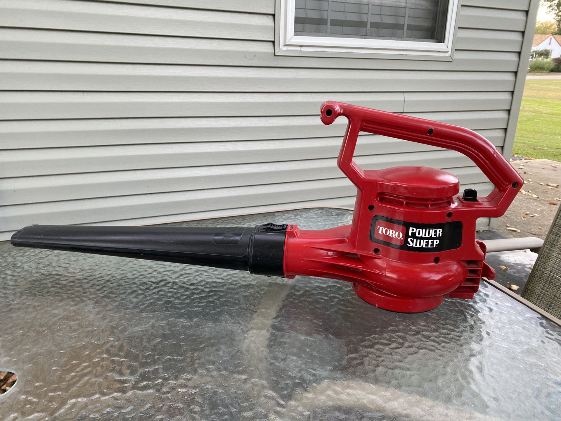 Toro Power Sweep electric blower