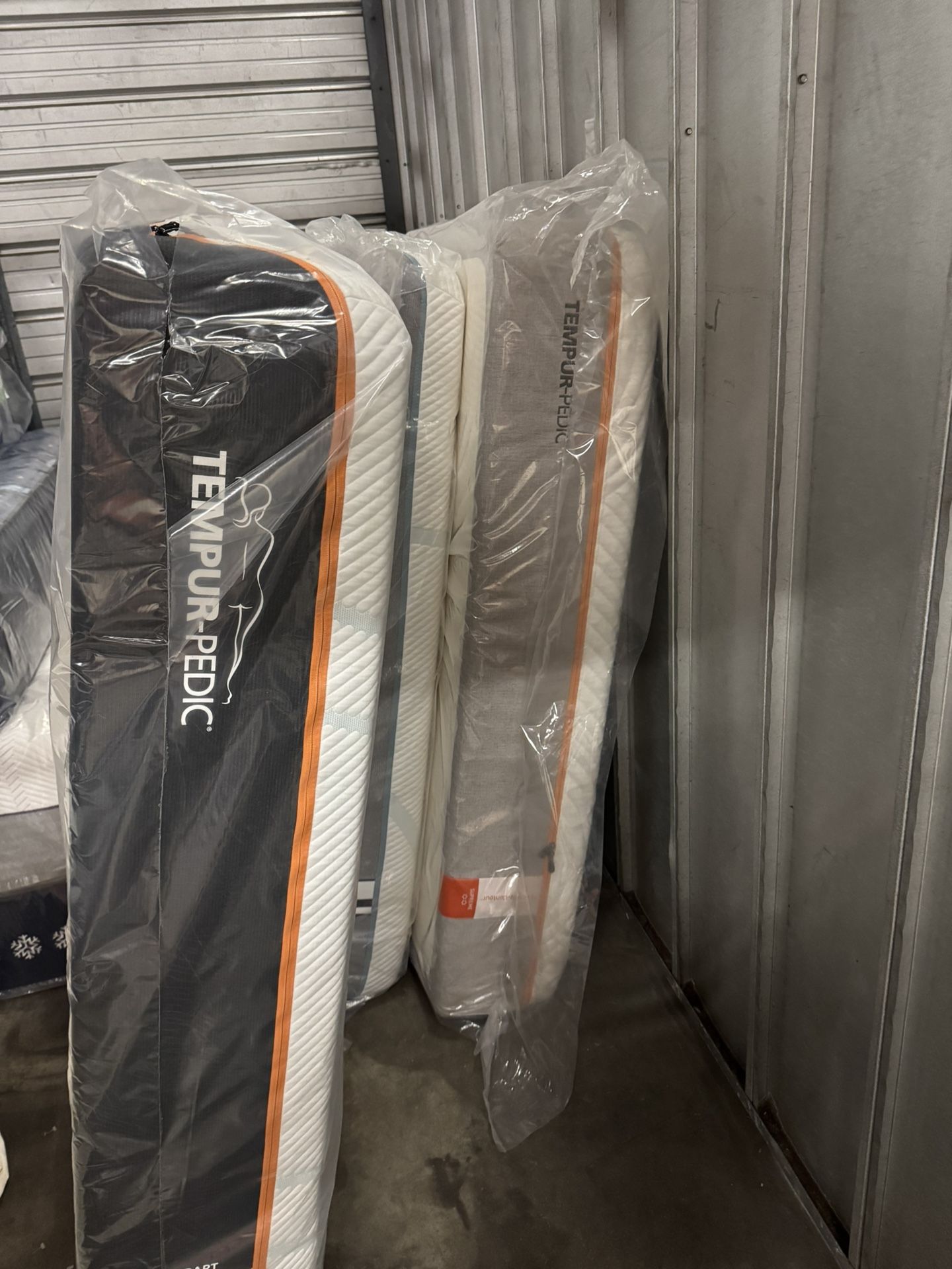Brand New Tempur-Pedic ProAdapt Firm Mattress 2.