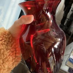 Red vase 