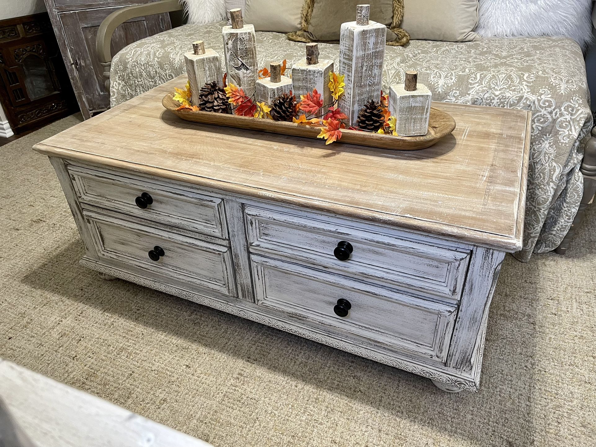 Farmhouse Coffee Table 