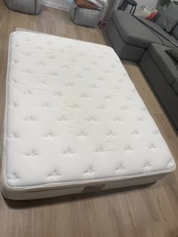 Tempur-sensus Mattress - Queen