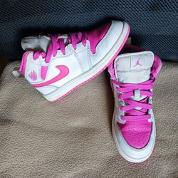 Kids Nike Jordan 1