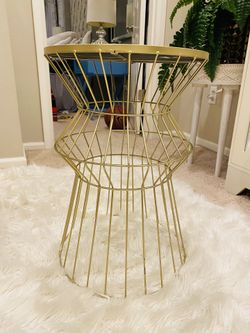 Gold accent table 22”H x 15”W / Plant Stand / End Table / Side Table
