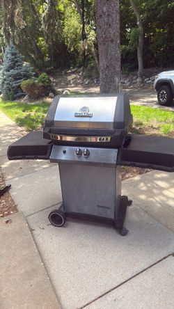 Broil king propane grill