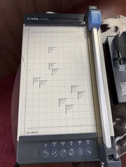 Paper trimmer