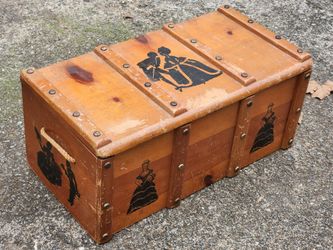 1950s Toy Chest - Quality Strand Brand - Victorian Style