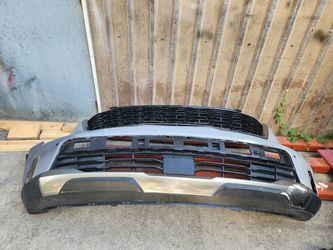 2024-2025 Kia Sorento Front Bumper Used Oem