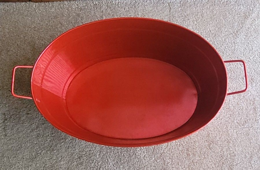 Red Metal Tub