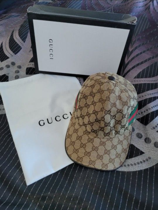 Gucci Signture HAT