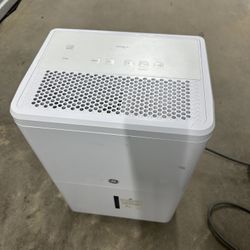 Dehumidifier 