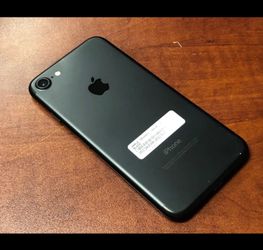 Apple IPhone 7 128GB - Unlocked - Excellent Condition - Fully Functional