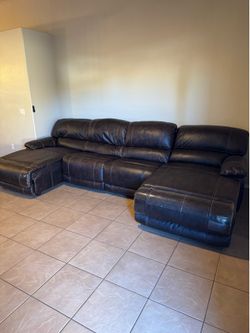 Power Reclining 4 Piece Leather Couch