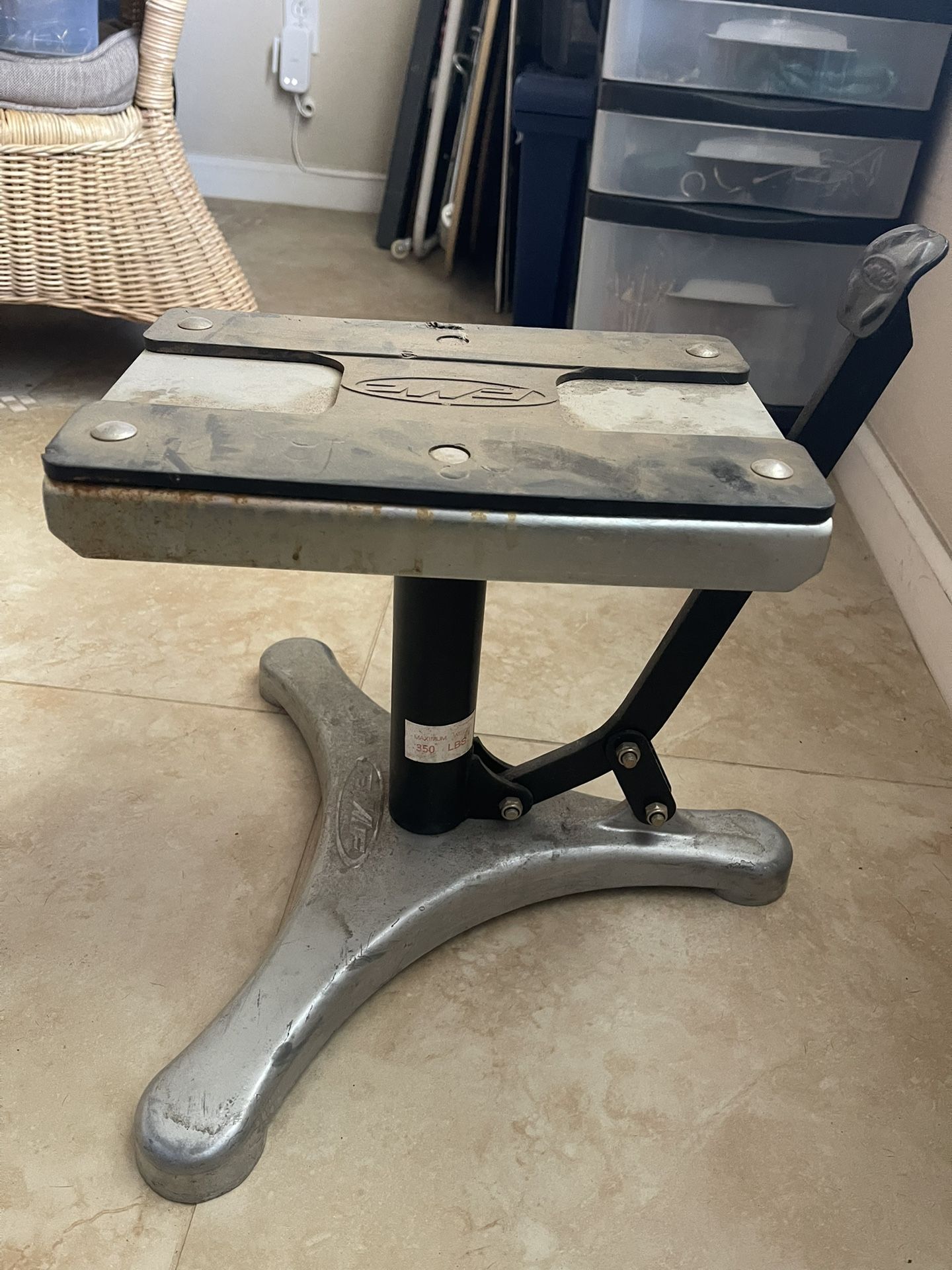 FMF Dirt Bike Motorcycle Lift Stand