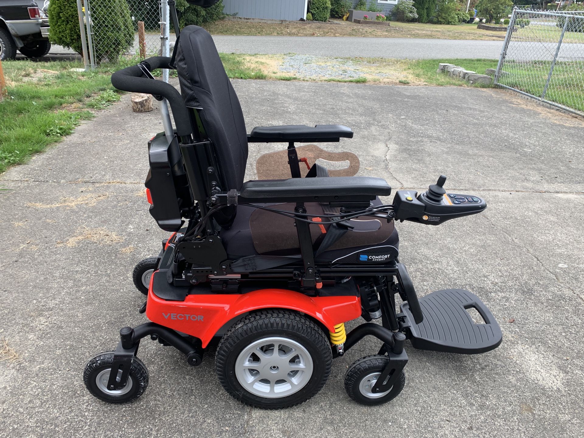 Merits Avid Rehab P323 Vector Power Electric Motorized Wheelchair VR2