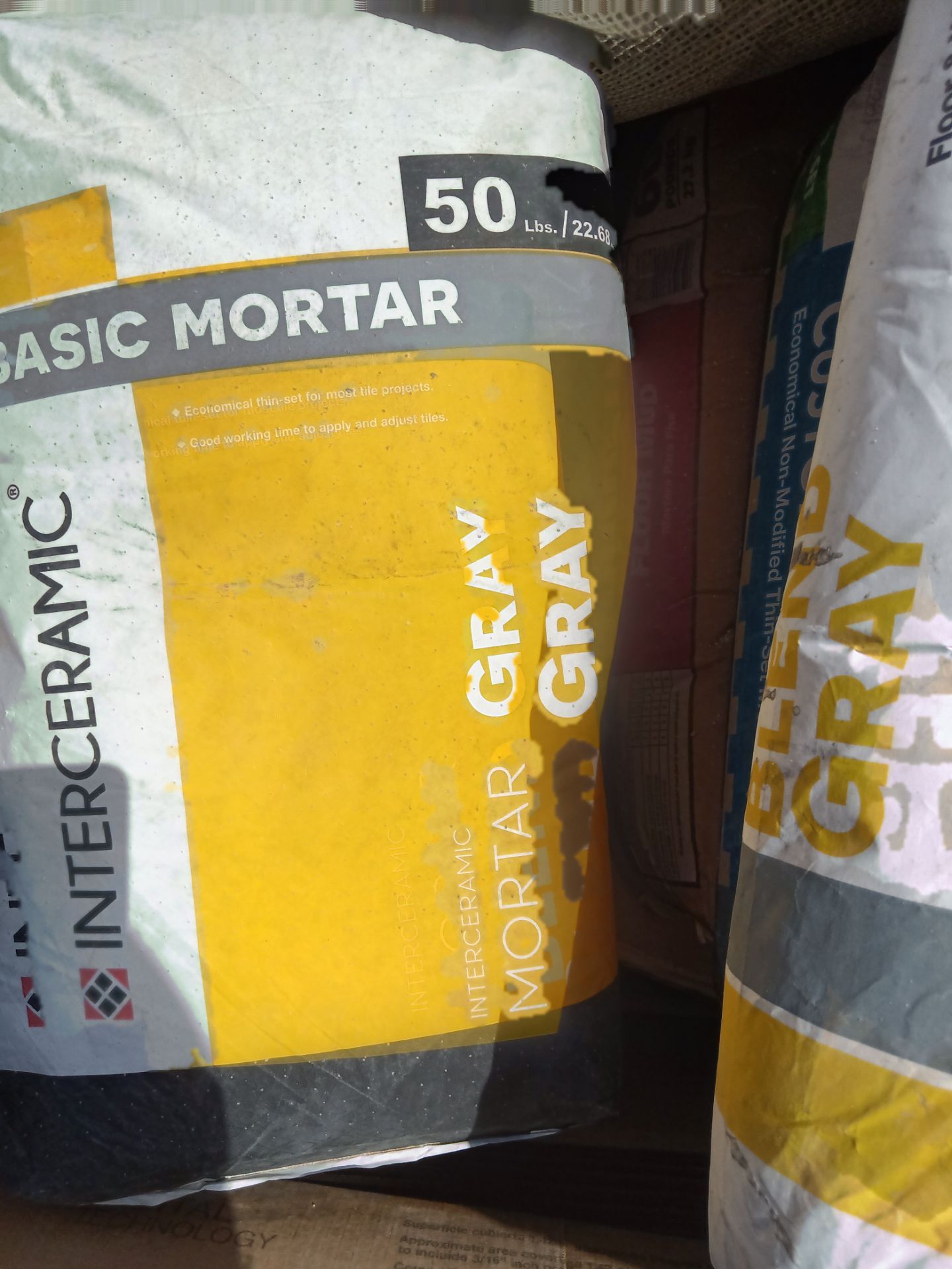 Intereceramic mortal for ceramic tile