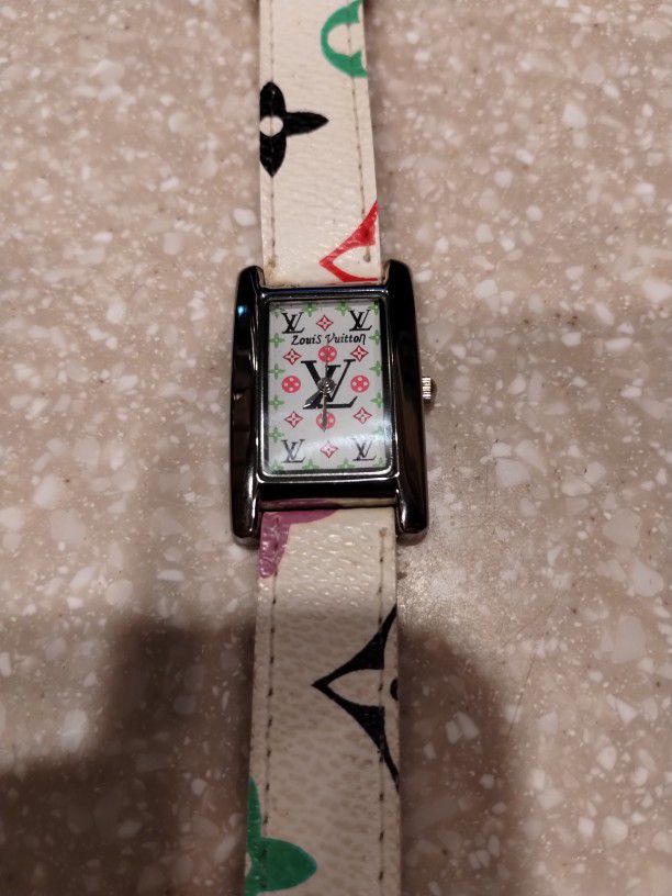 Louis Vuitton Tambour Horizon Light Up Connected Watch for Sale in San  Diego, CA - OfferUp