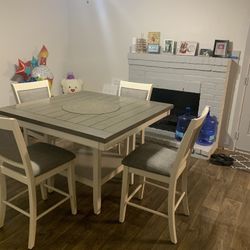 Fulton Chalk Pub Table