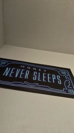 Money never sleeps wall cover
