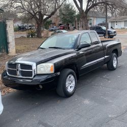 2005 Dodge Dakota 