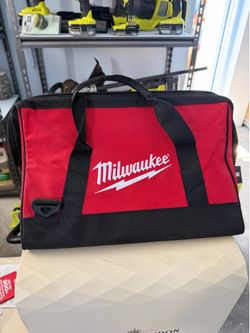 Milwaukee 18” Heavy Duty Contractor Tool Bag