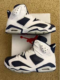 Size 9 (Pre owned, comes with box, no lace locks) - 2024 Air Jordan 6 retro Olympic