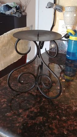 Candle holder