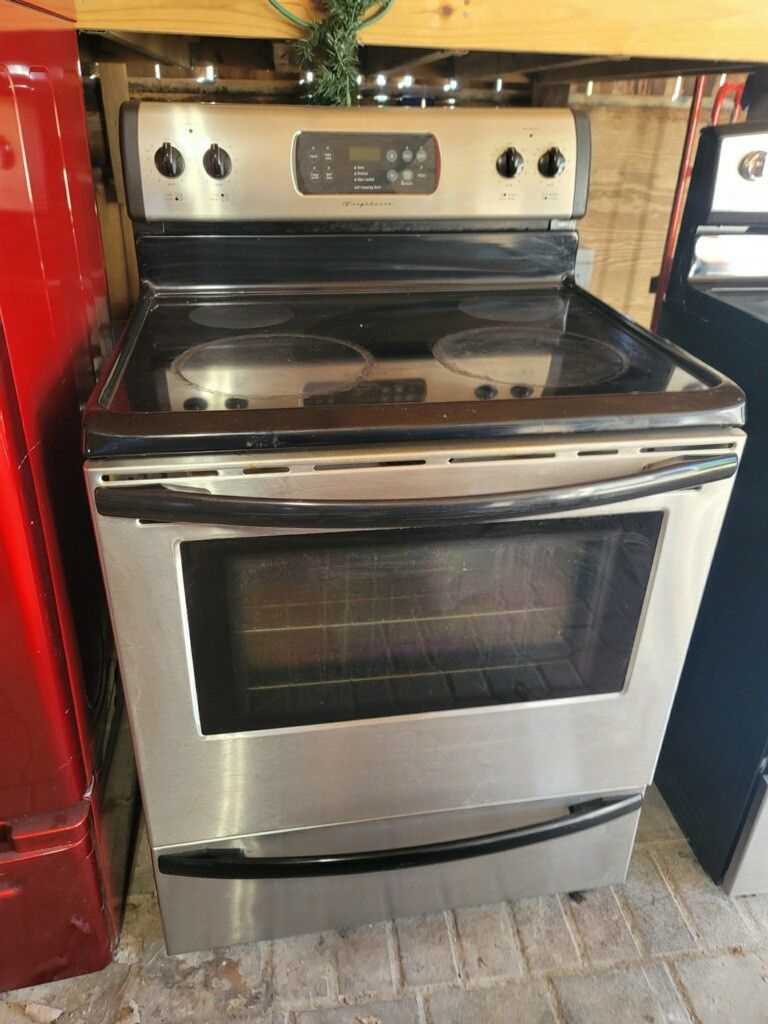 STAINLESS STOVE