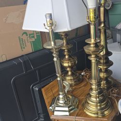 Lamps And End Table