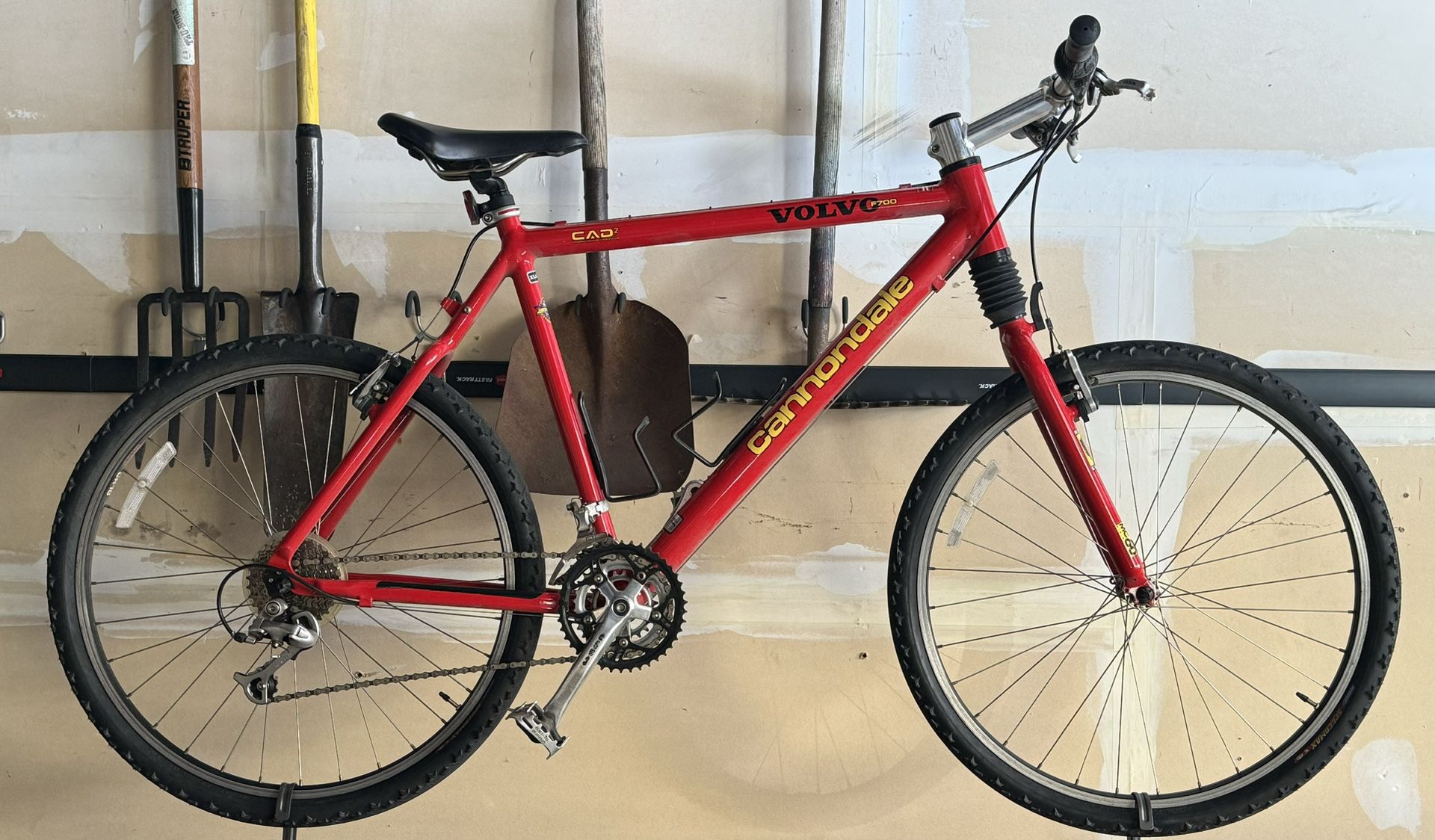 Volvo Cannondale F700 CAD2 Bicycle 