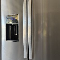 Fridges For Sale Are Plugged In Free Deliver