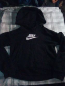 3 Nike tops