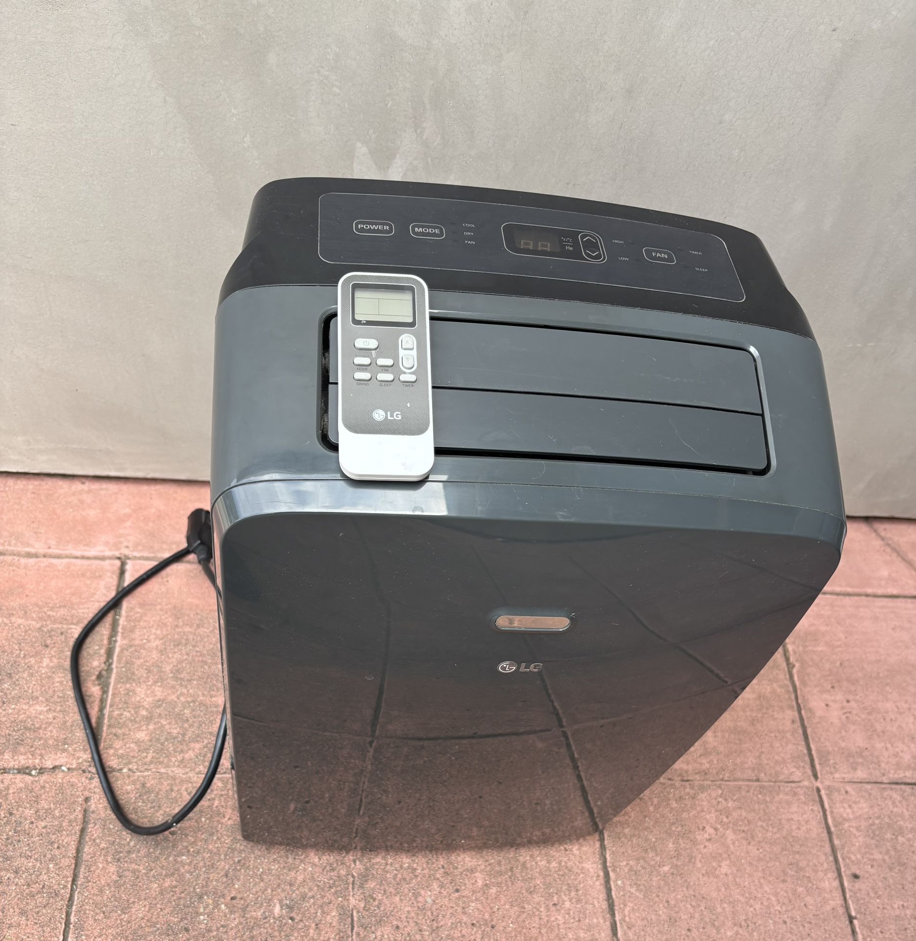 LG 12000 BTU Portable Air Conditioner with Remote