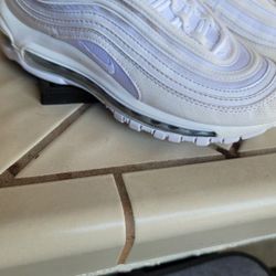  Boys Nike Airmax Size Size 3.5 In New Condition 