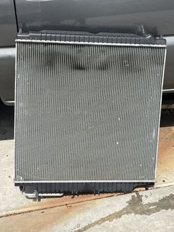 03 -06 Ford F250/350 RADIATOR