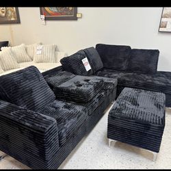 NEW SECTIONAL SOFA AND STORAGE OTTOMAN WITH FREE DELIVERY WITHIN DFW