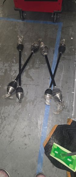 Axle Set for Can-Am Maverick X3 Turbo R RR XRS XMR XRC 72'' 48, 62
72" Maverick X3 - Quality Tested Heat-Treated 4140 Chromoly Steel Exa