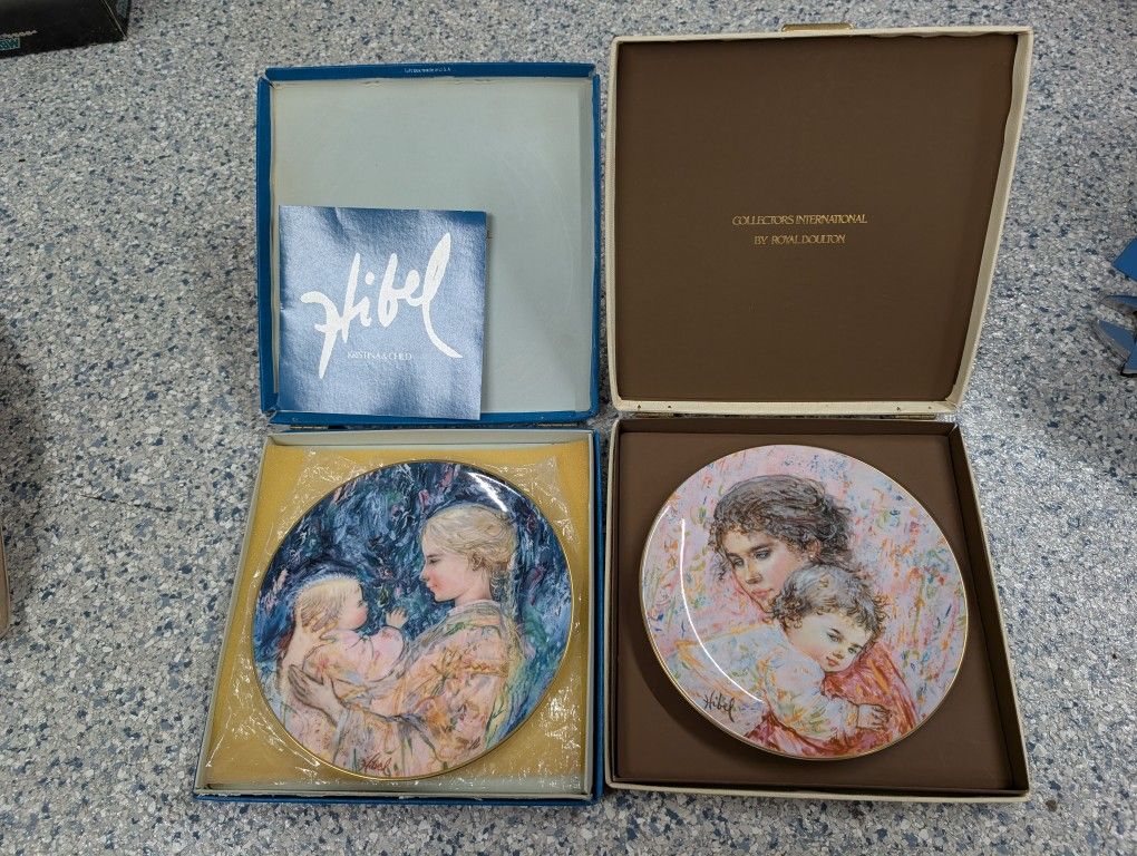 Vintage 1975 Royal Doulton By Edna Hibel 8" Signed Plates Set of 2
