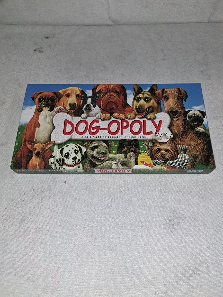 Dog-opoly Board Game In Excellent Condition (Is Complete Nothing Missing)