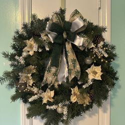 18” Christmas Wreath 