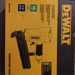 Dewalt 