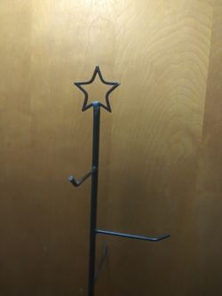 Star metal hanging basket holder