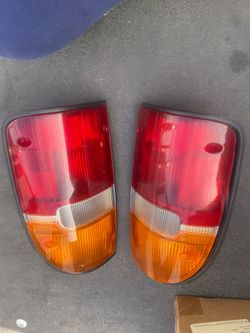 1998 Tacoma Tail lights