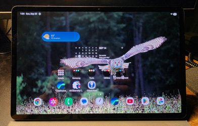 LIKE NEW Samsung Galaxy Tab S8+ Plus 128GB (Wi-Fi) - Graphite w/ S Pen, Folio Case & Travel Bag
