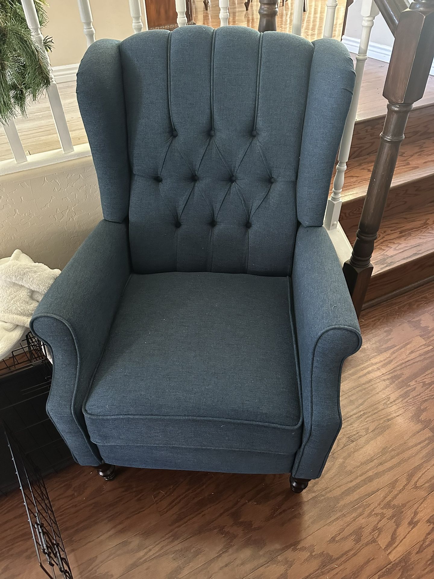 Recliner Wing Chair