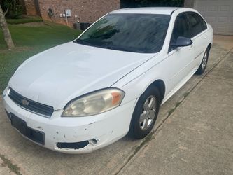 2010 chevrolet impala condition: good fuel: gas odometer: 199,614 paint color: white transmission: automatic  type: sedan